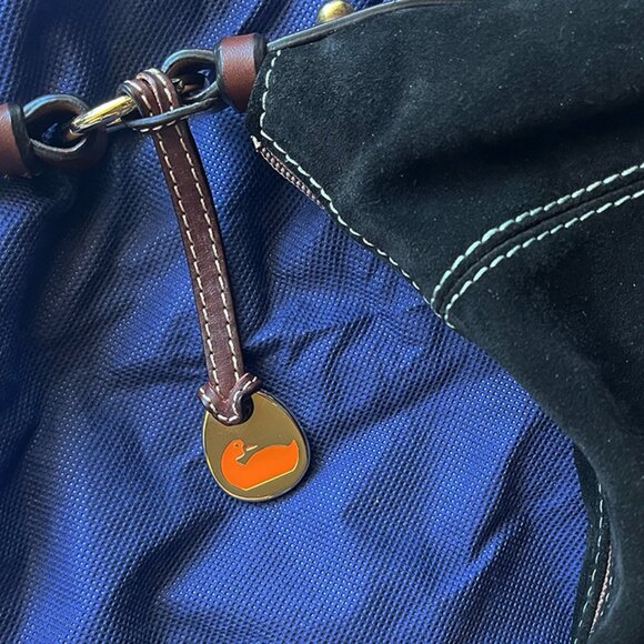 Dooney & Bourke Black Suede Hobo Shoulder Top Handle Bag NWOT with Storage Bag - Picture 4 of 5